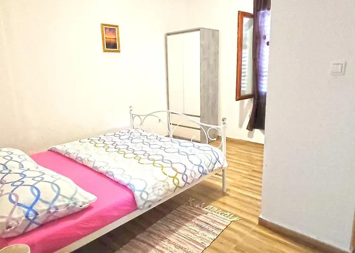House Stone Curlew 6 Tatil Evi Lisane Tinjske