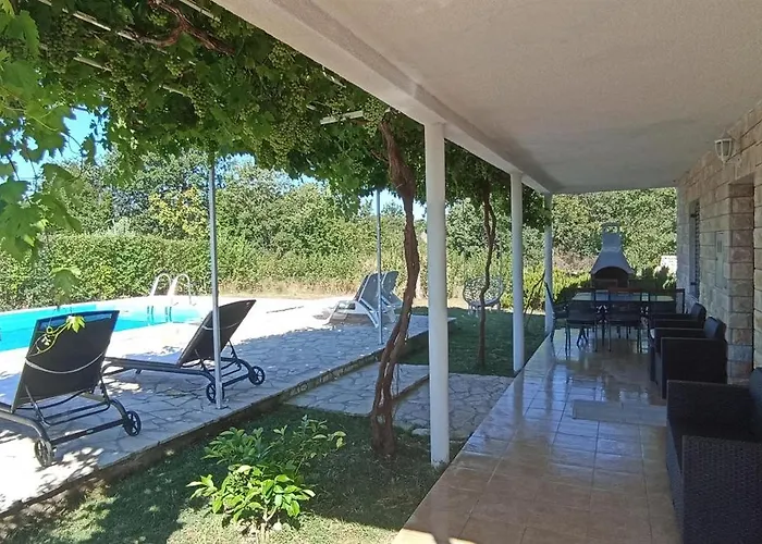 House Stone Curlew 6 Tatil Evi