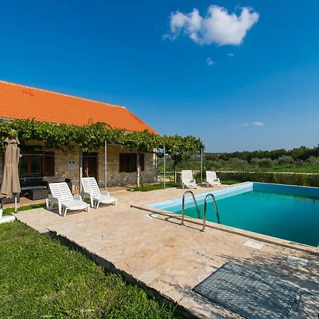 House Stone Curlew 6 Lišane Tinjske